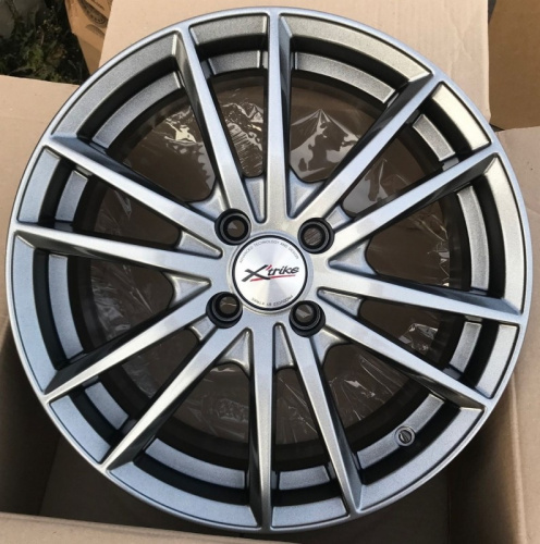 Диск X'trike X-129 6,5 x 16 4*114,3 Et: 43 Dia: 67,1 HSB